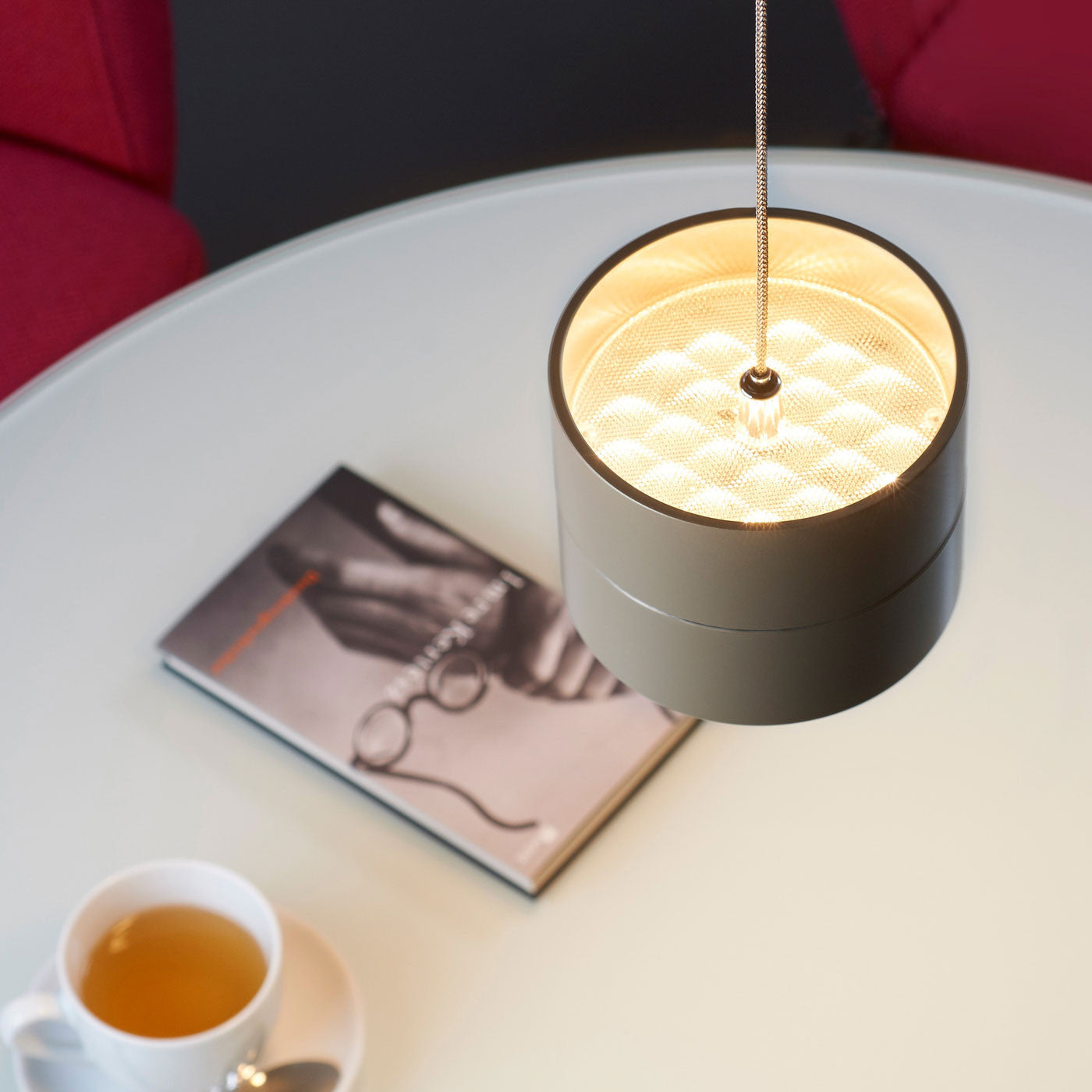 Tudor LED pendel med gemt hejs Oligo