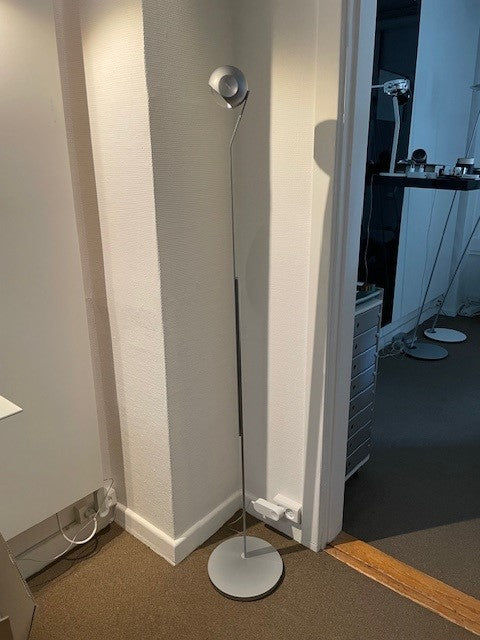 Io 3d Lettura gulvlampe mat silver Occhio (outlet)