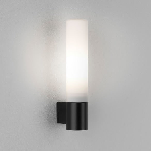 Bari væglampe fra Astro Lighting