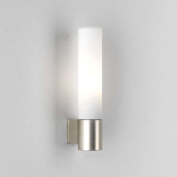 Bari væglampe fra Astro Lighting