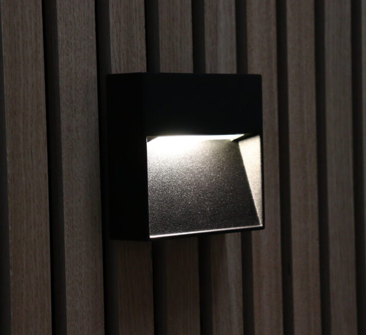 Arca Step Outdoor væglampe fra Antidark