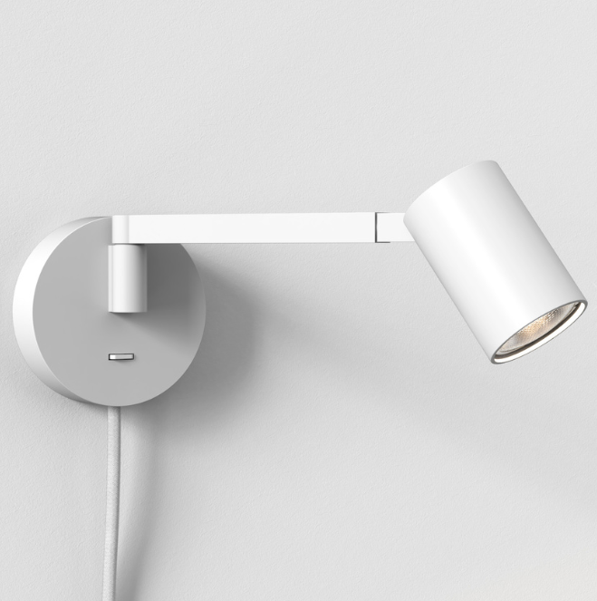 Ascoli Swing Plug-in væglampe fra Astro Lighting