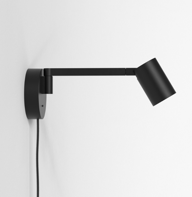 Ascoli Swing Plug-in væglampe fra Astro Lighting
