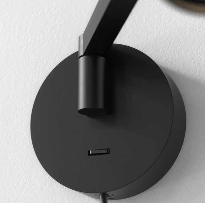 Ascoli Swing Plug-in væglampe fra Astro Lighting