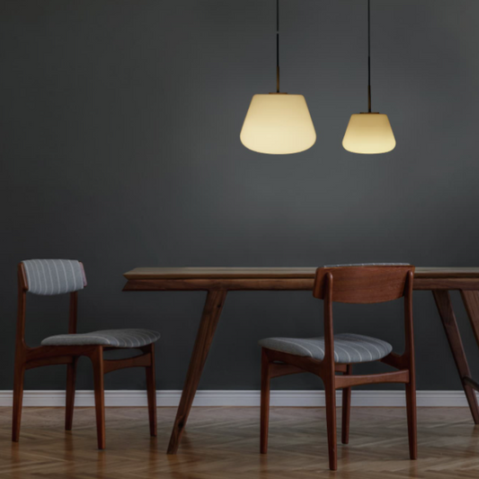 Ballerina pendel fra Antidark