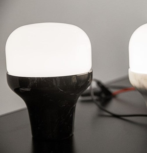 Delux bordlampe fra Martinelli Luce