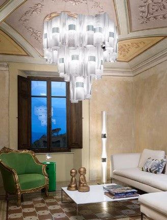 La Lollo lysekrone fra Slamp