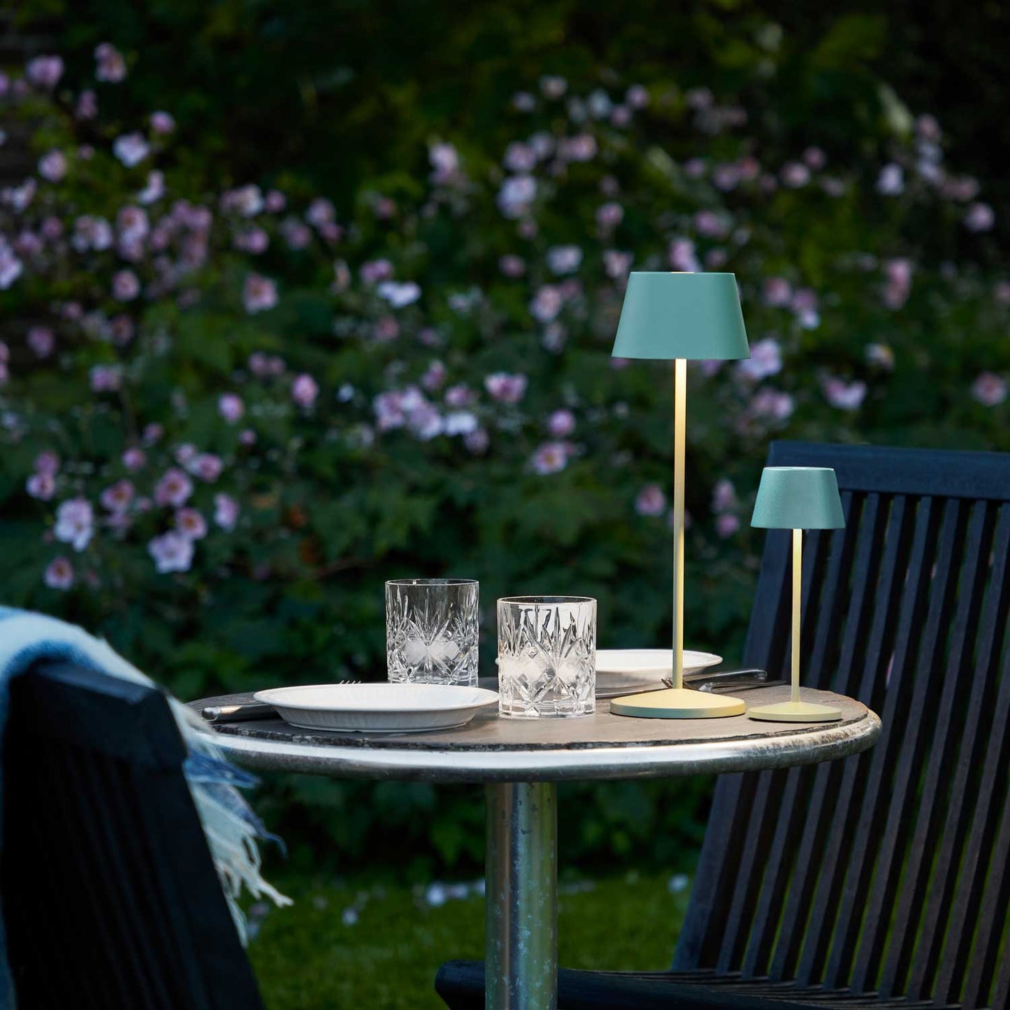 Modi micro batteri bordlampe fra Loom Design