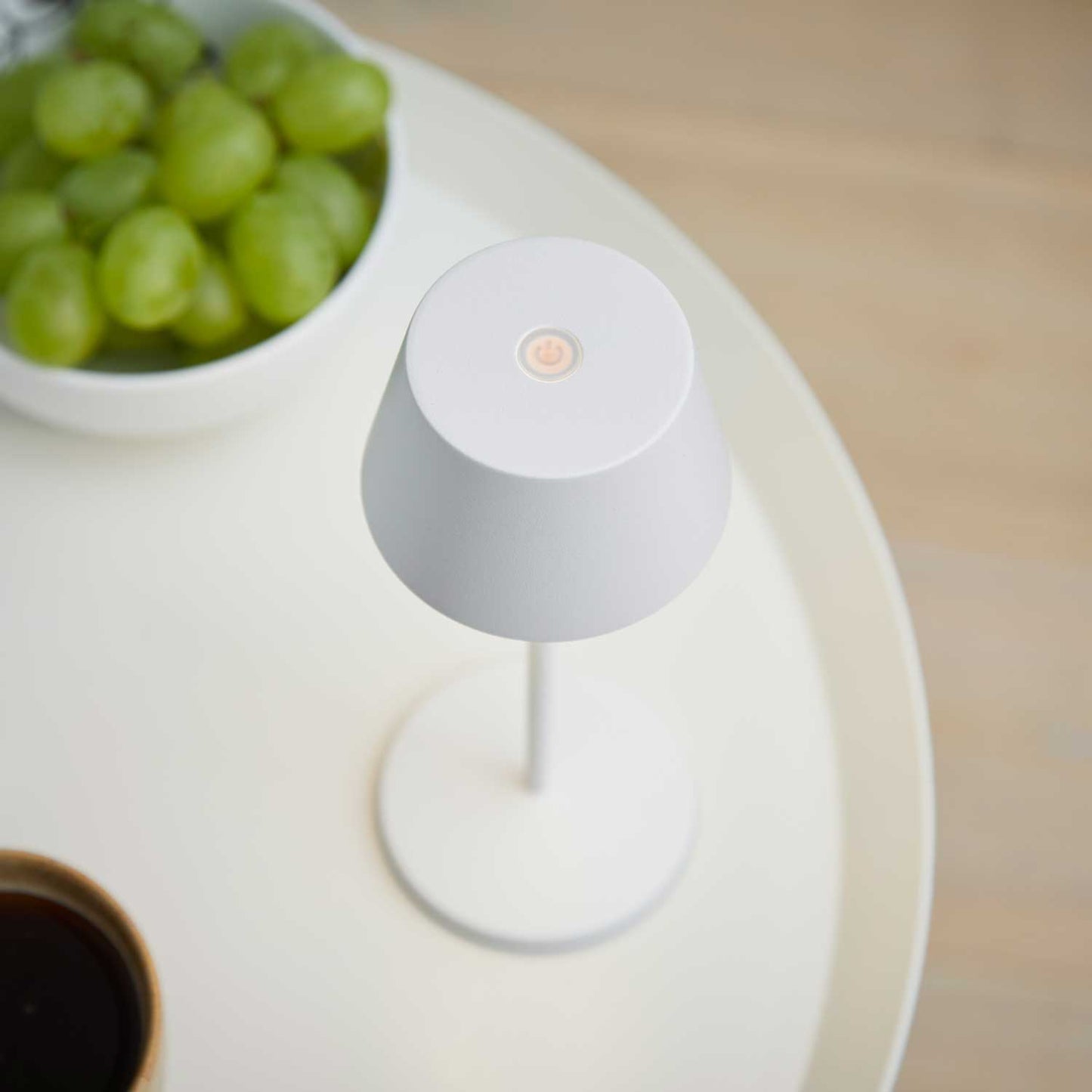 Modi micro batteri bordlampe fra Loom Design