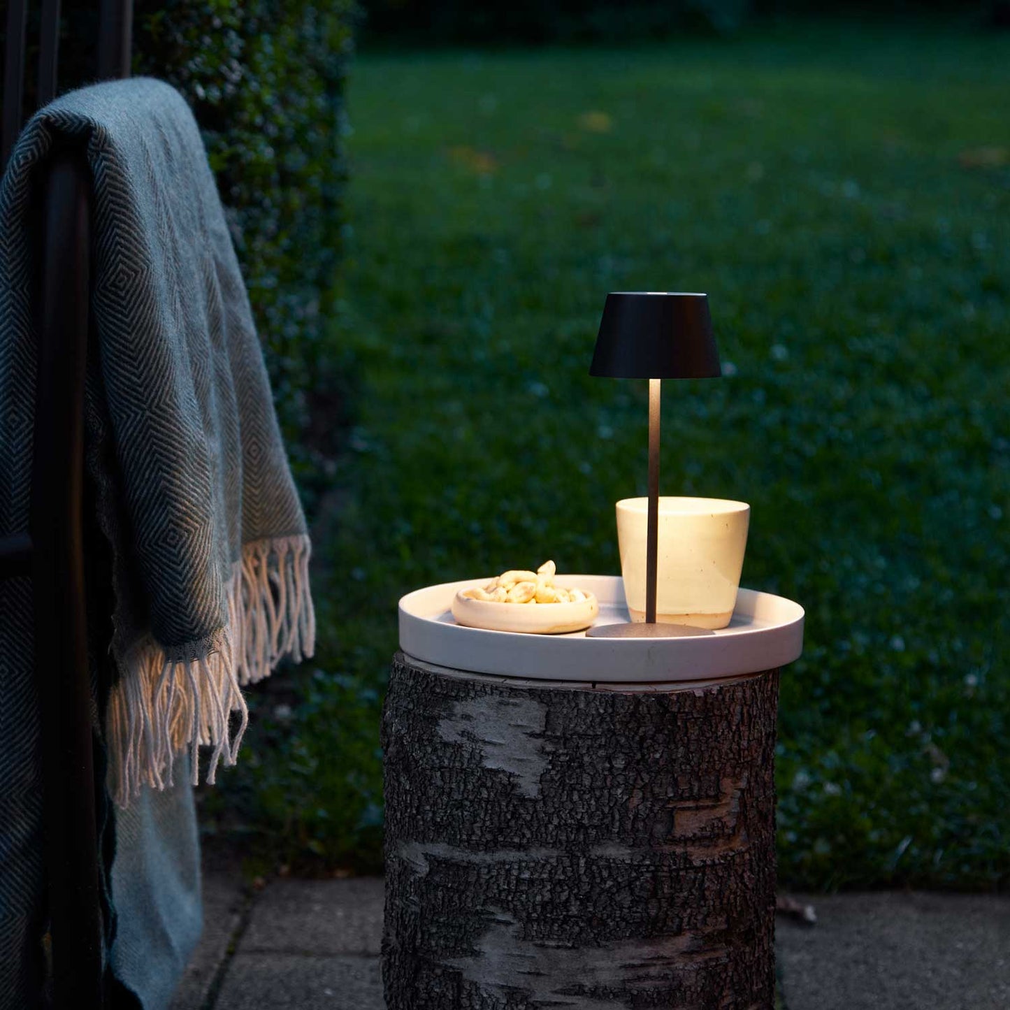Modi micro batteri bordlampe fra Loom Design
