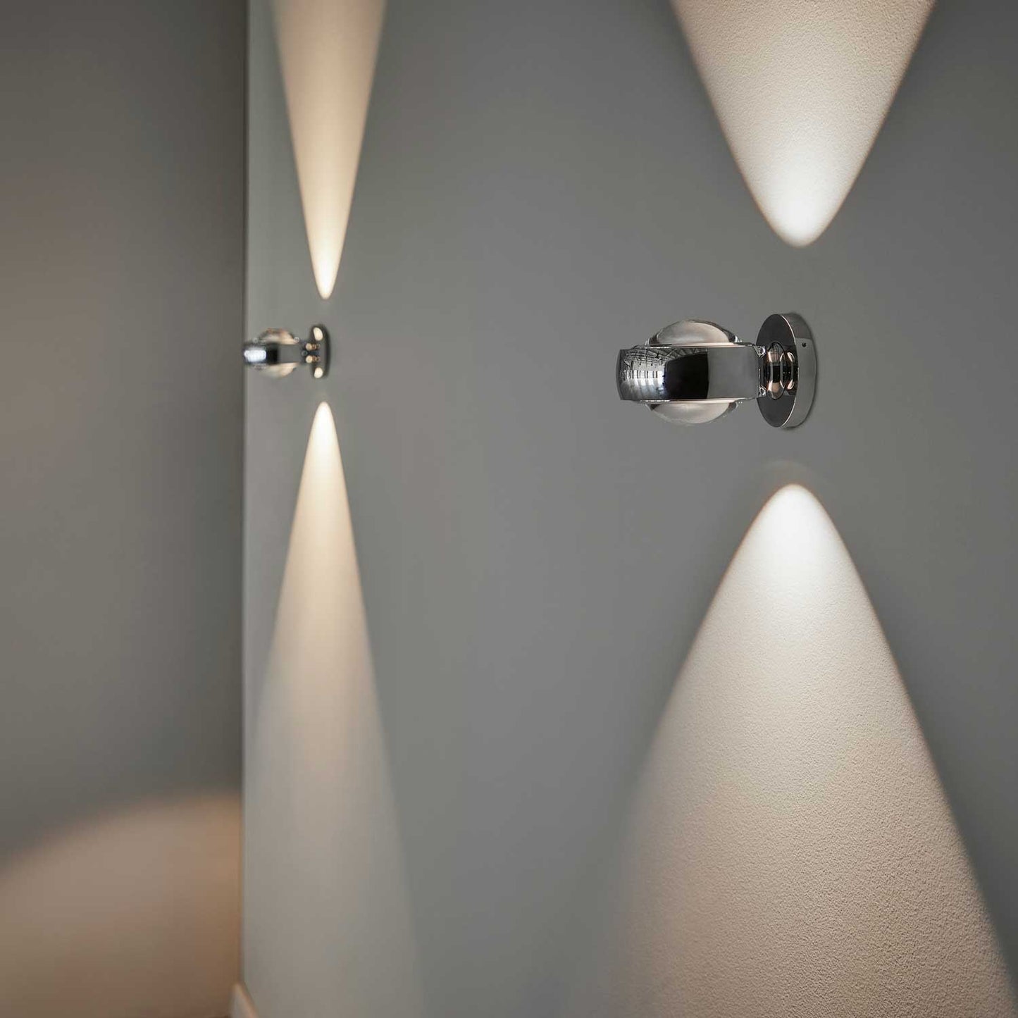 Optik væglampe fra Loom Design