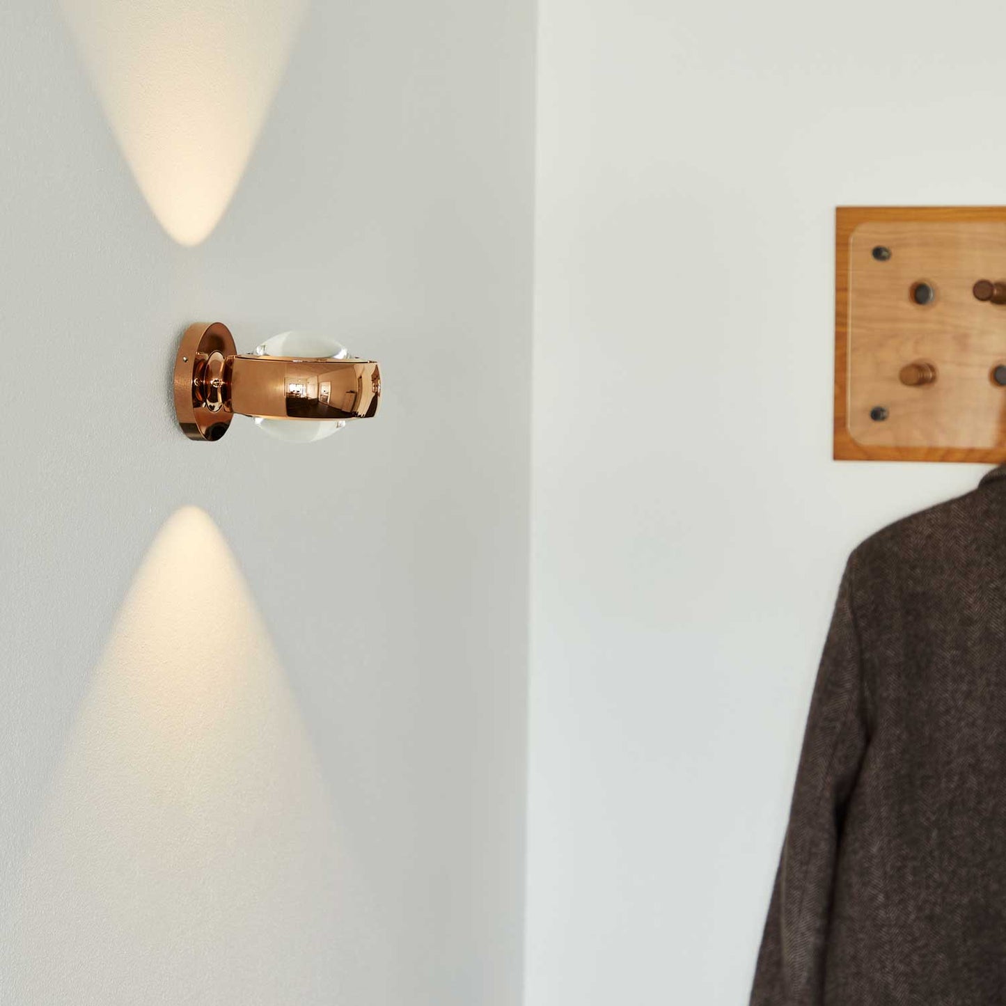 Optik væglampe fra Loom Design