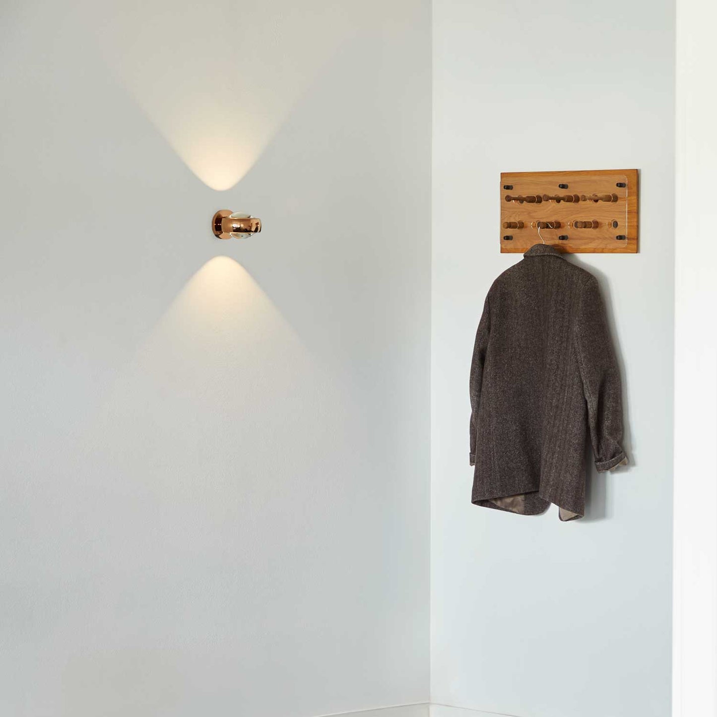 Optik væglampe fra Loom Design