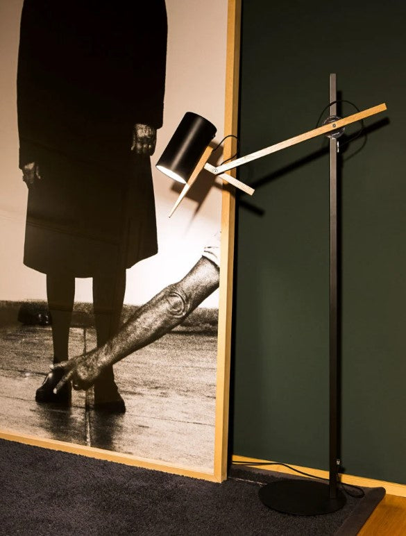 Scantling gulvlampe fra Marset