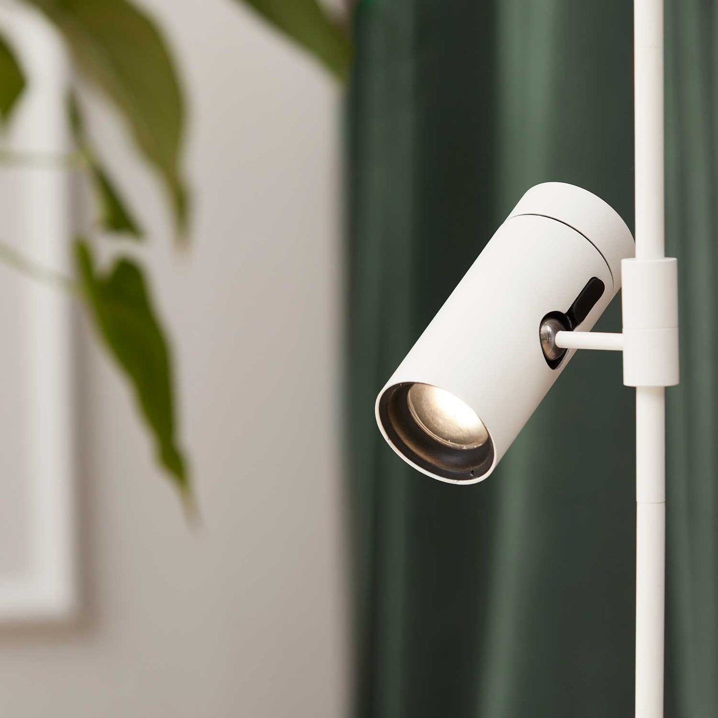 Sia batteri gulvlampe fra Loom Design