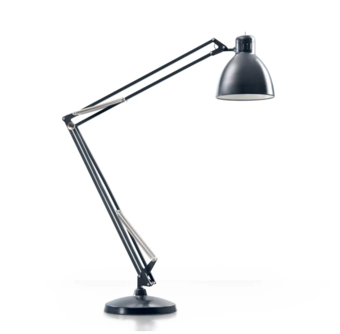 JJ Great gulvlampe fra Leucos