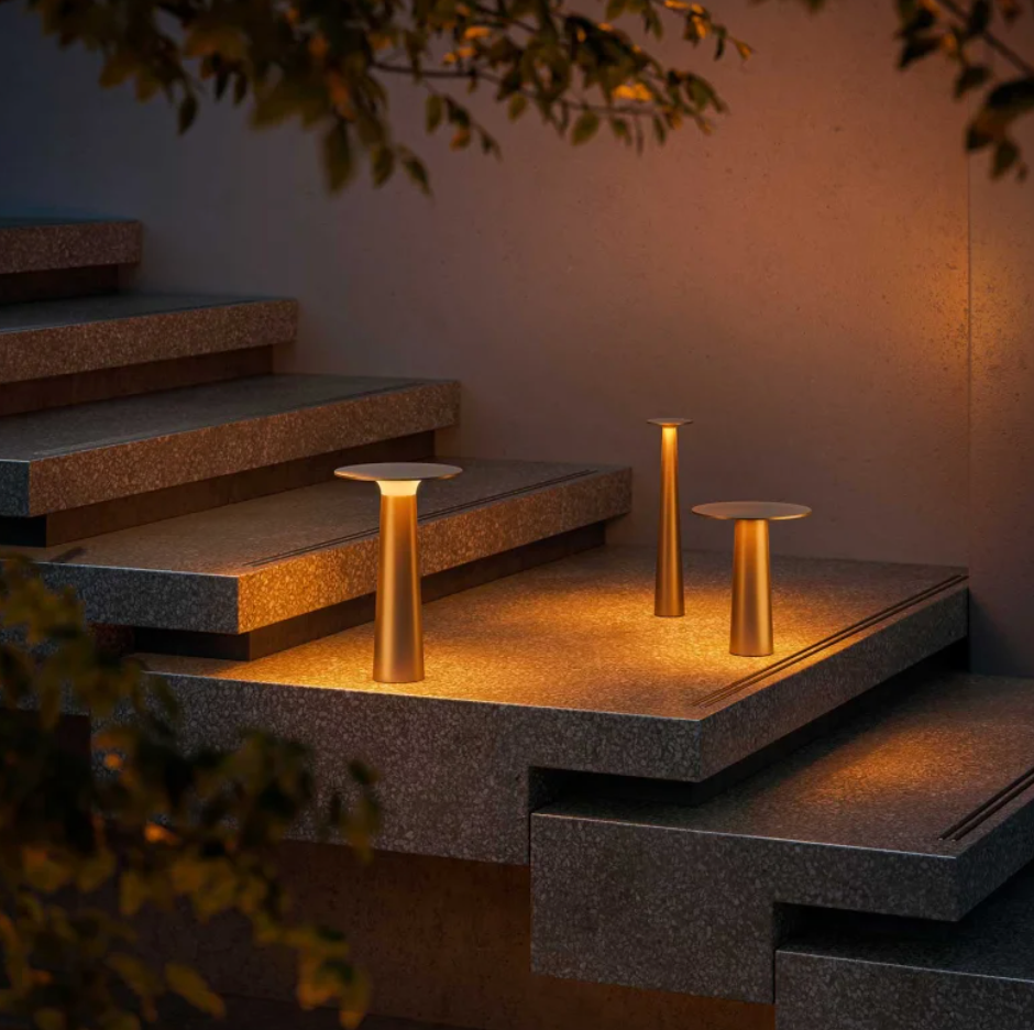 Lix Mini bordlampe fra IP44