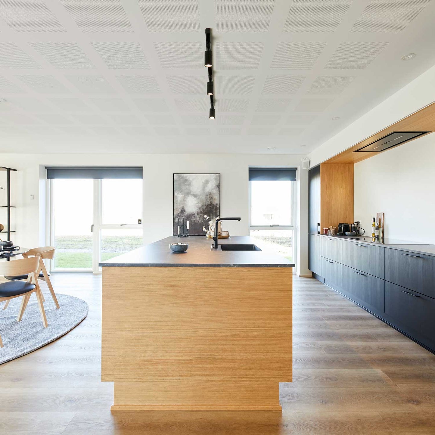 Space skinnespot fra Loom Design