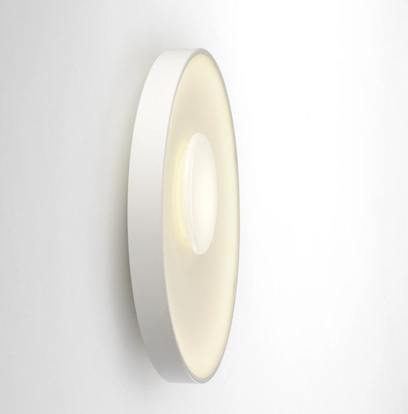 Sun væg-/loftlampe fra Marset