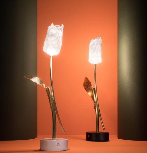 Tulip bordlampe fra Slamp