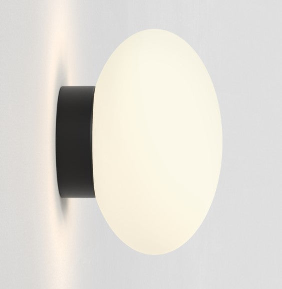 Zeppo væglampe fra Astro Lighting