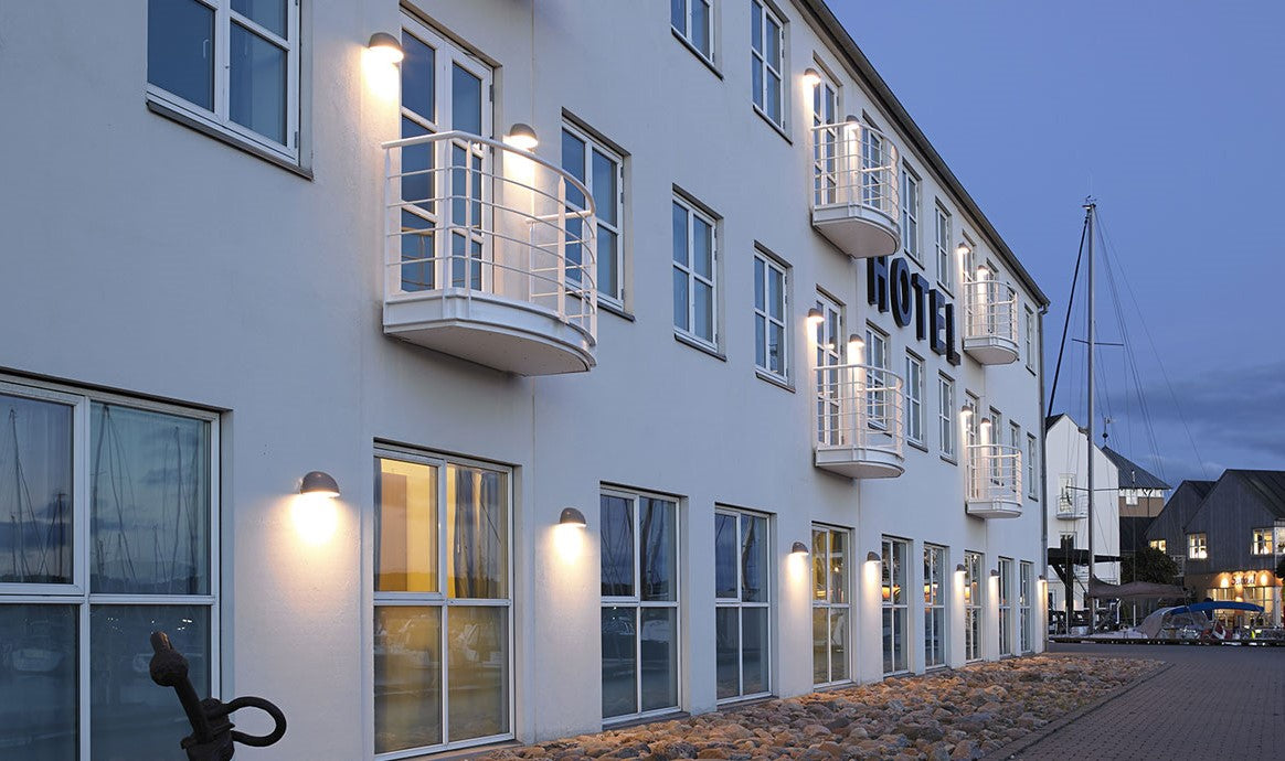 Quarto lampen 380 væglampe Focus Lighting