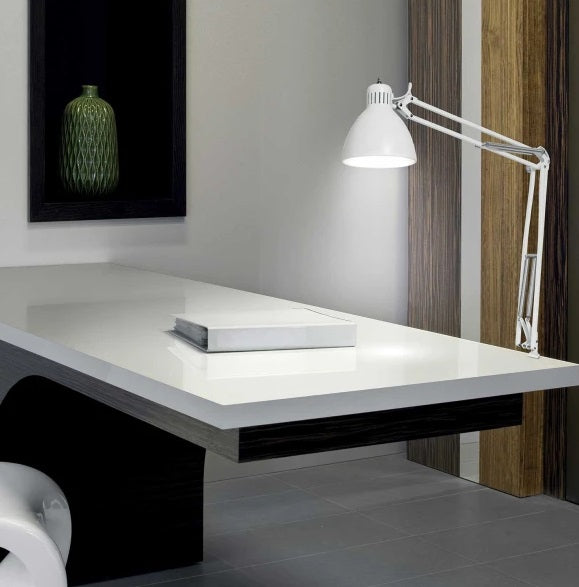 JJ Small bordlampe (m/klemme) fra Leucos