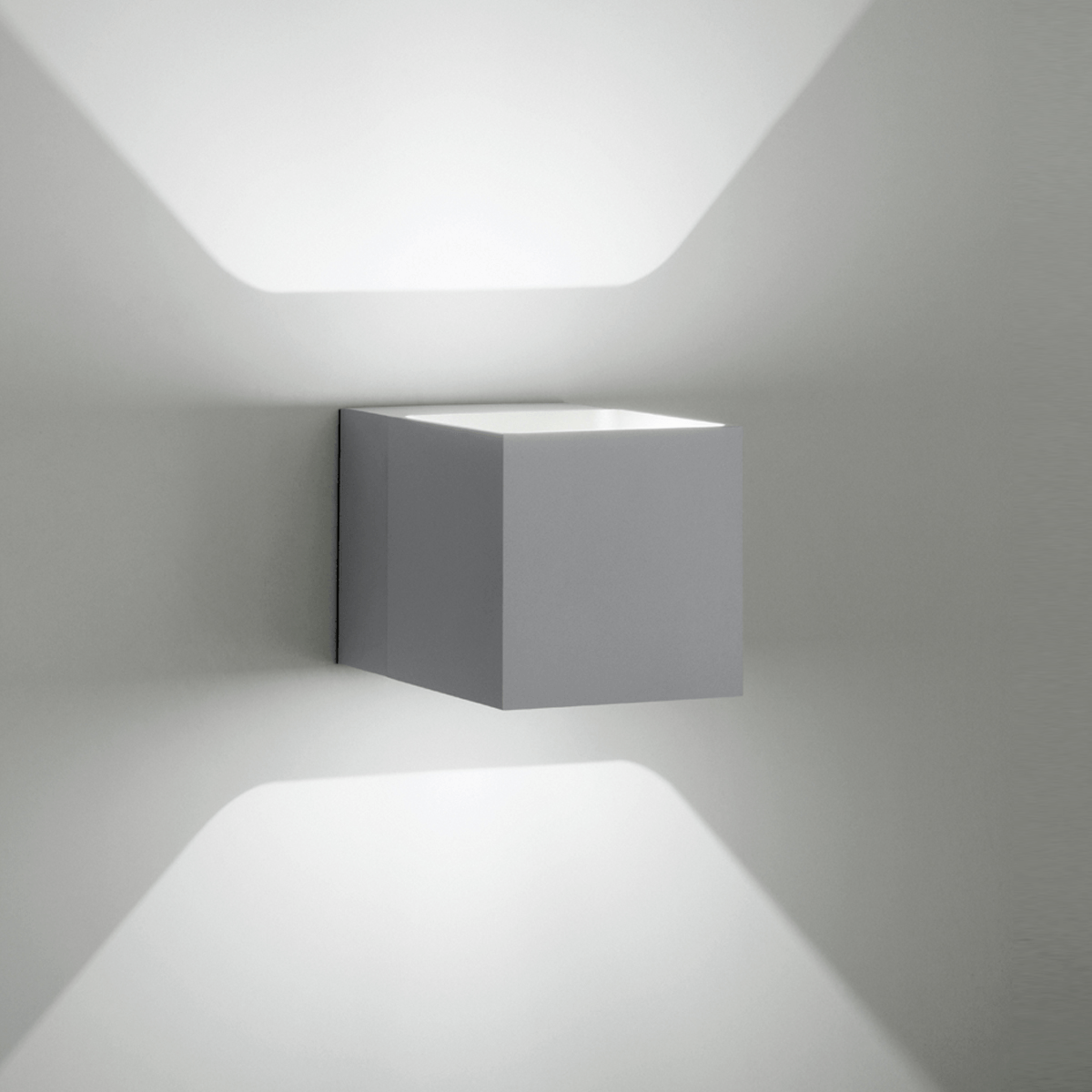 Kube W2 Outdoor væglampe Lumini
