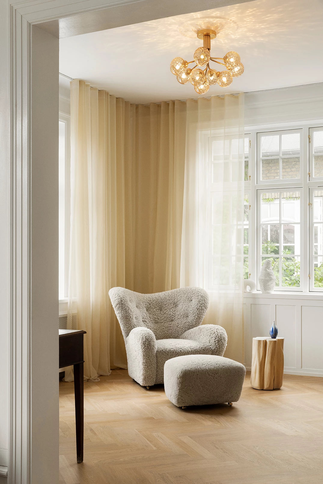Apiales 9 og 18 pendler fra Nuura