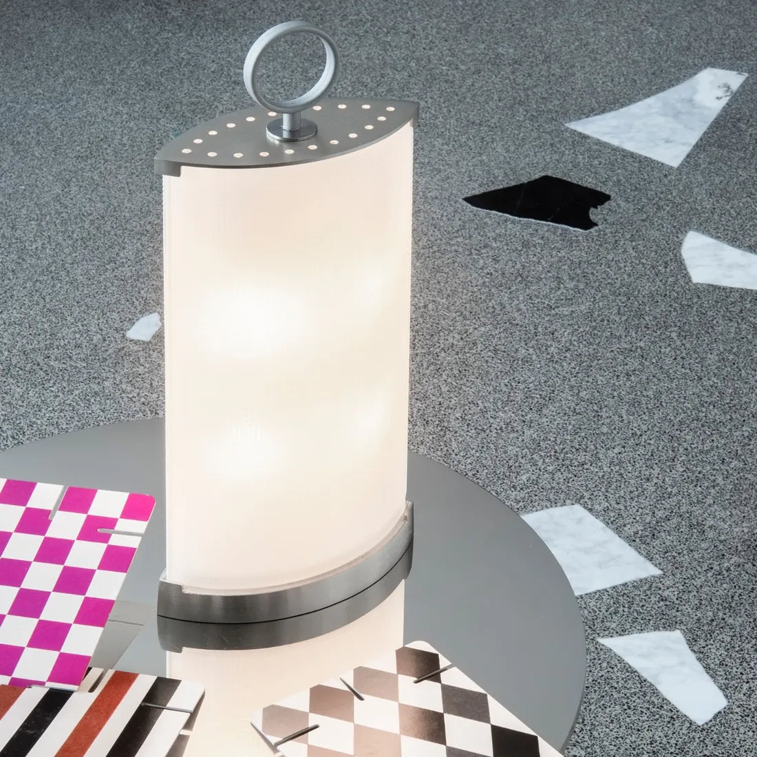 Pirellina bordlampe fontana arte 1967