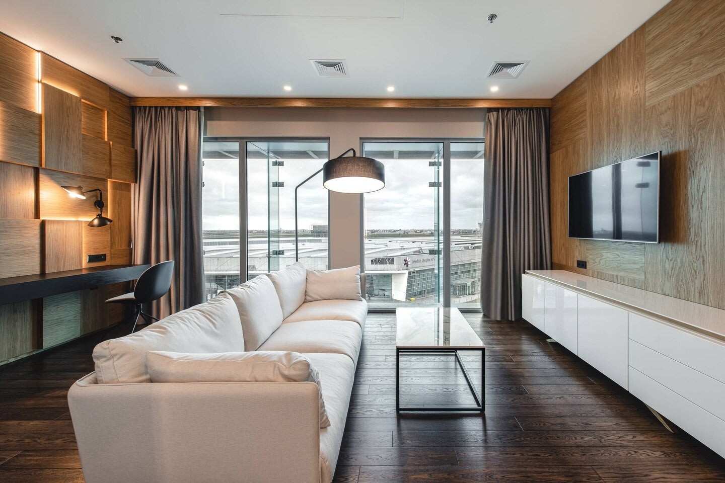 Corner F gulvlampe Modu Luce