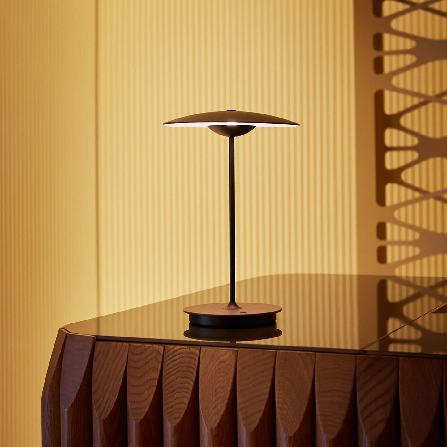 miljøbillede af Ginger 20 M wenge bordlampe fra marset