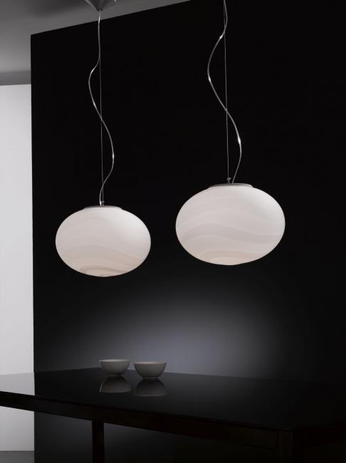 Selene pendel Opal hvid glas med mønster i glasset