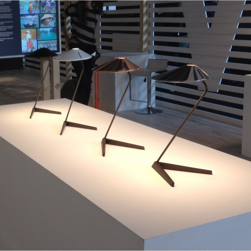 Nón Lá T Bordlampe bover