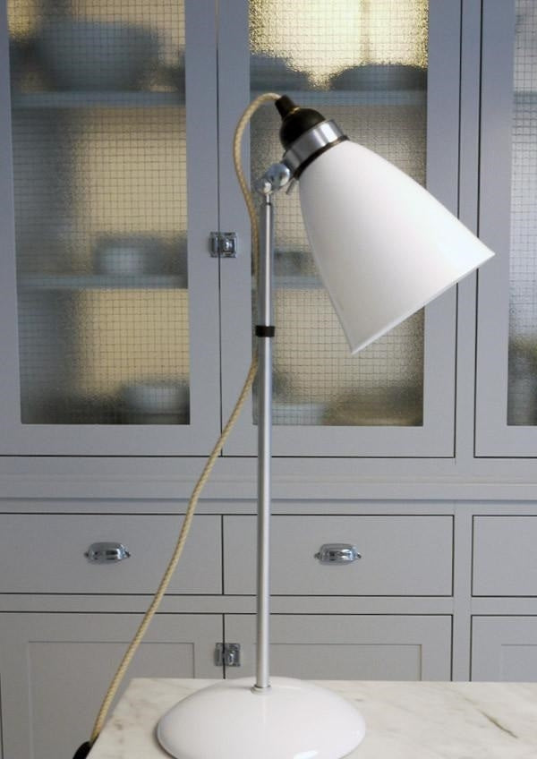 Miljøbillede af Hector Large Dome bordlampe i stue fra Original BTC