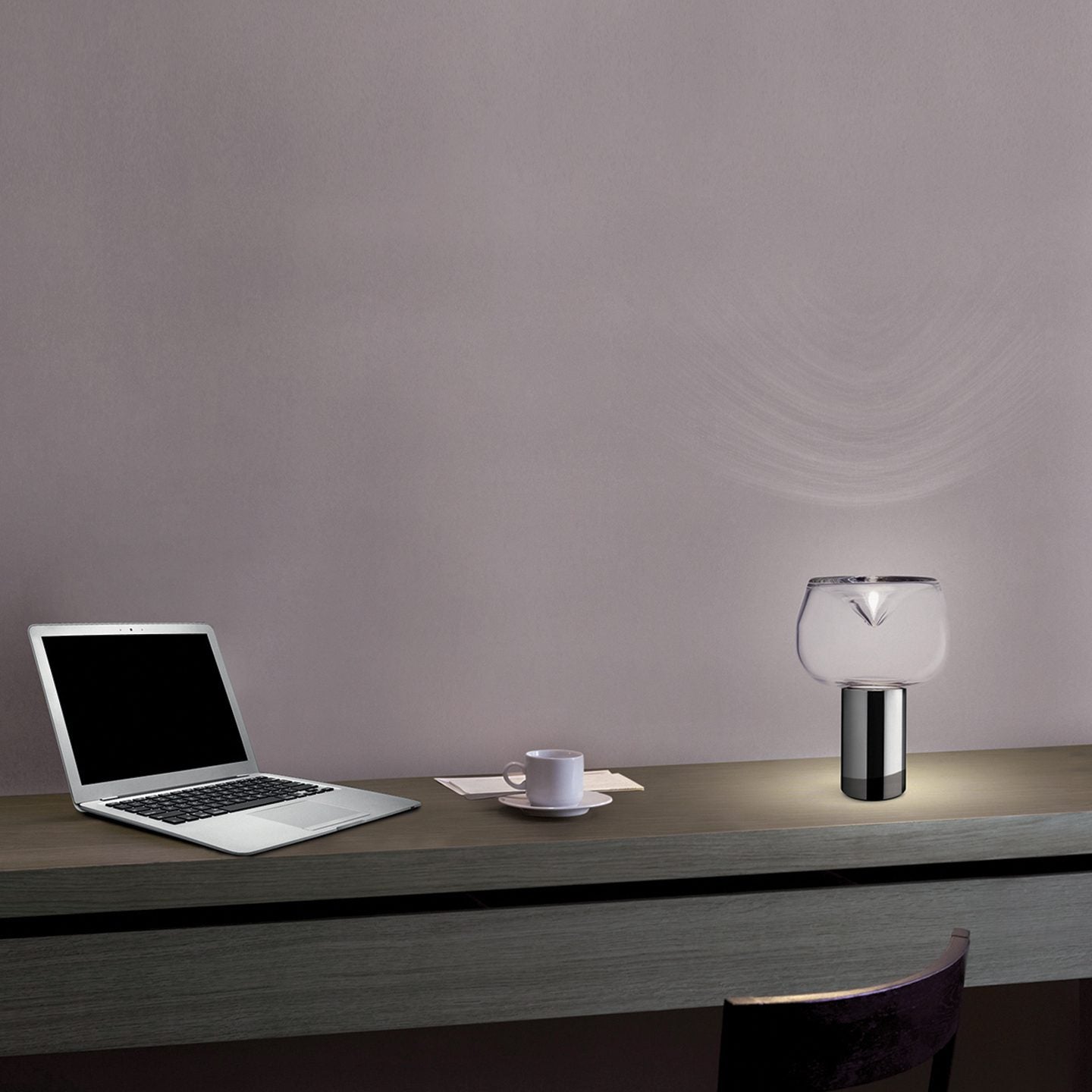Aella Bold bordlampe fra Leucos
