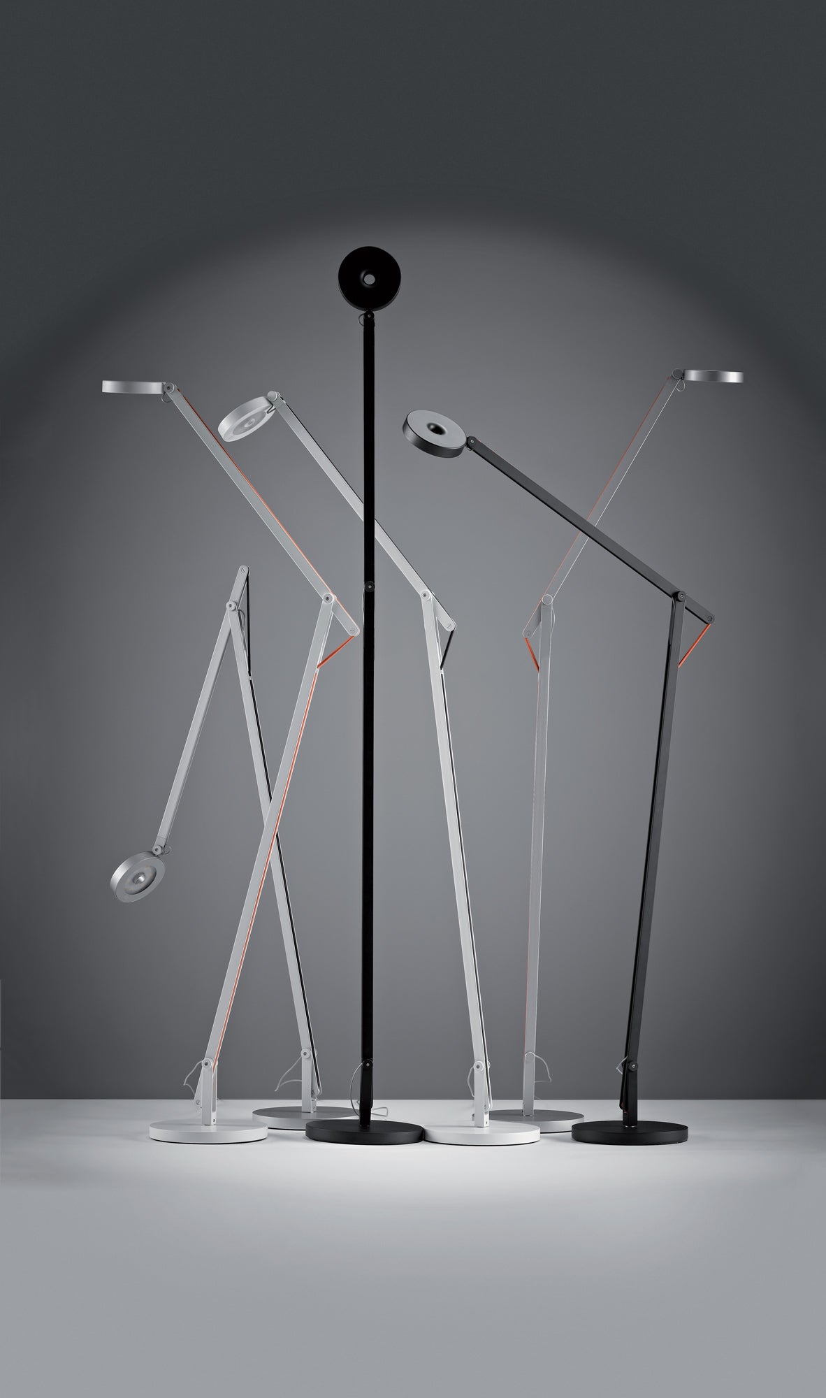 String gulvlampe fra Rotaliana