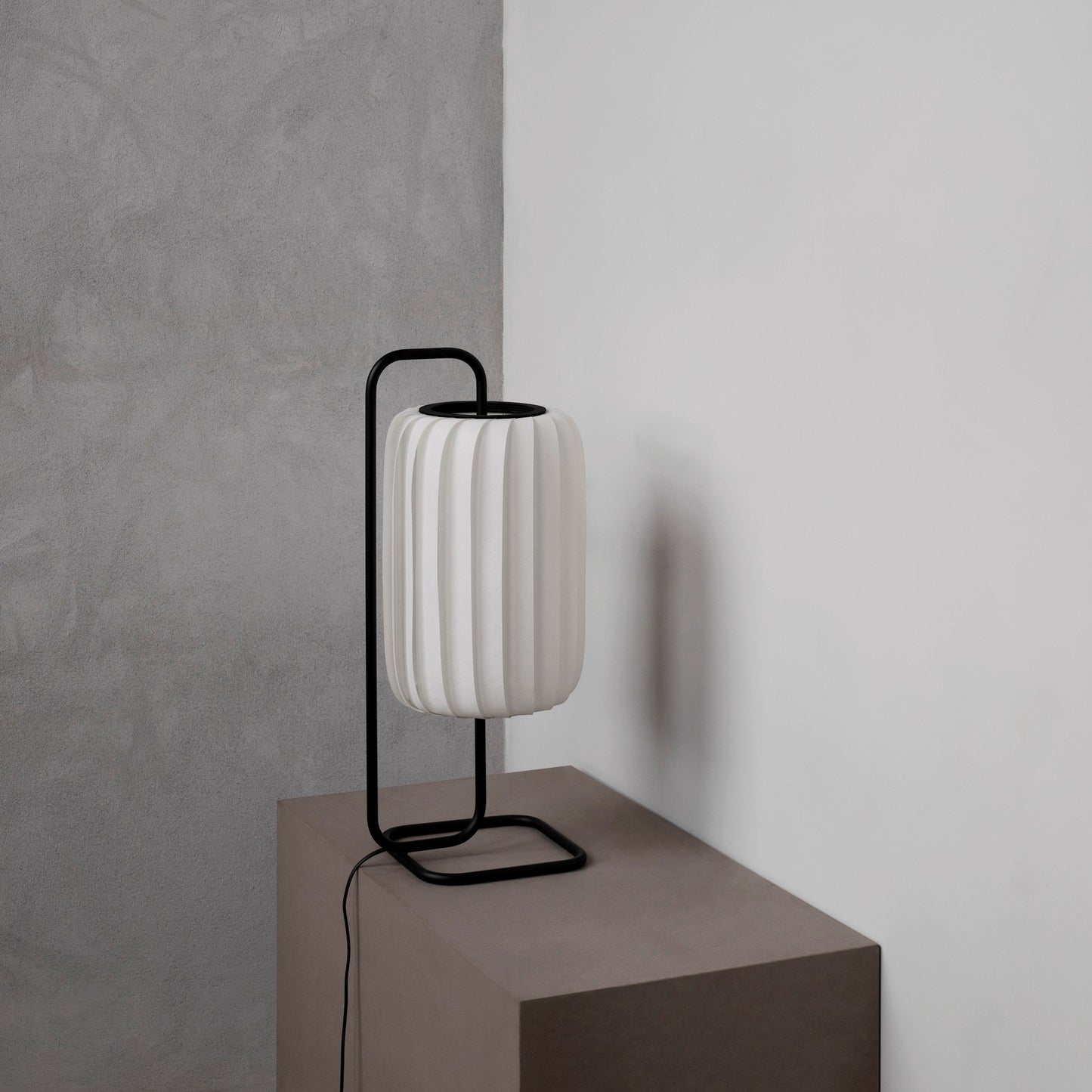 TR37 bordlampe Tom Rossau