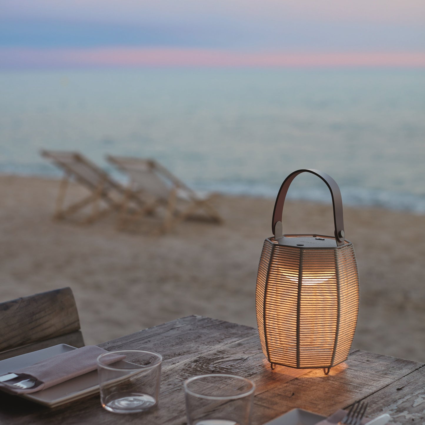 Tanit M/29/R bordlampe Bover