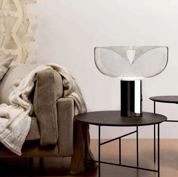 Aella 1968 bordlampe fra Leucos
