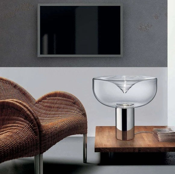 Aella 1968 bordlampe fra Leucos