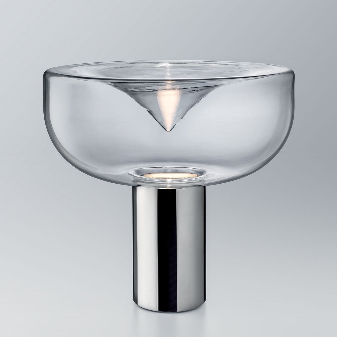 Aella T 54 bordlampe fra Leucos