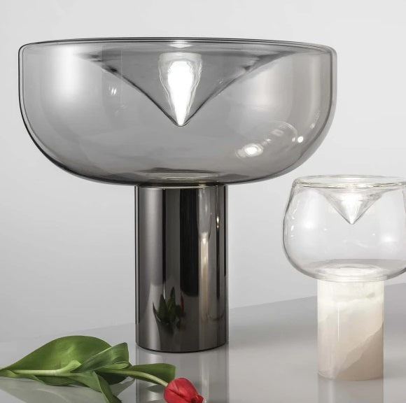 Aella 1968 bordlampe fra Leucos