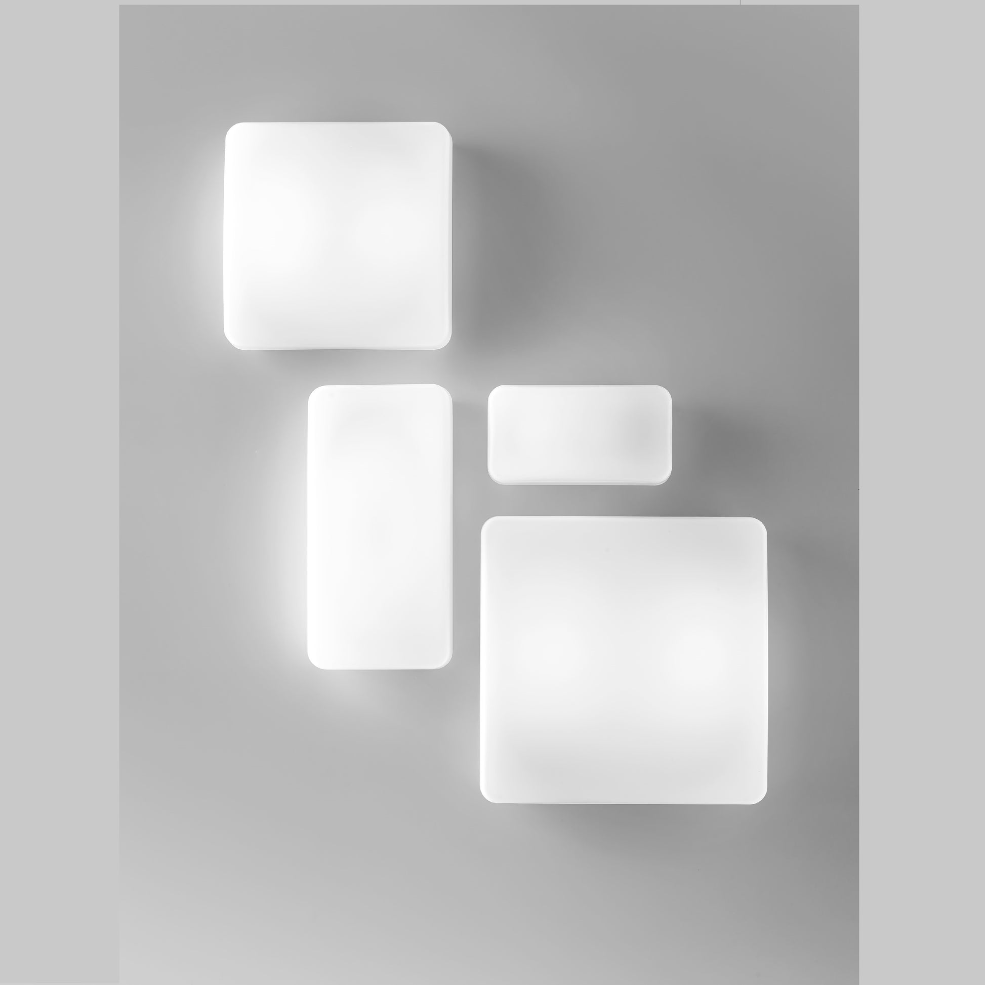 Miljøbillede af Rialto sat op på væg i forskellige størrelser fra Ai Lati