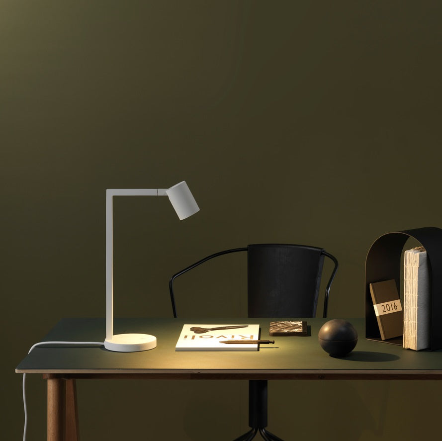 Ascoli bordlampe fra Astro Lighting