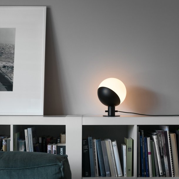 Baluna Small væg/-bordlampe fra Grupa Products