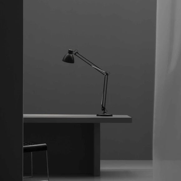 JJ Small bordlampe fra Leucos