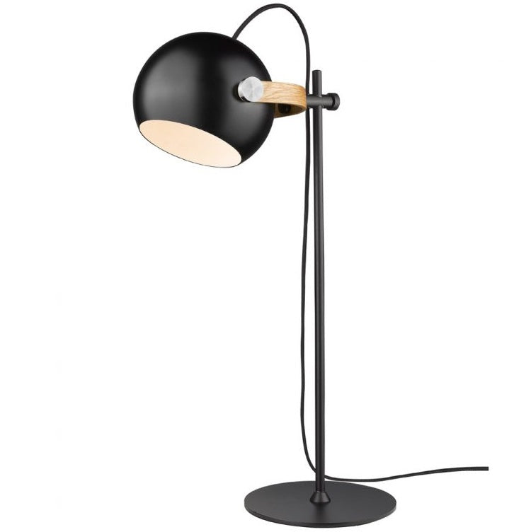 D. C. bordlampe fra Halo Design