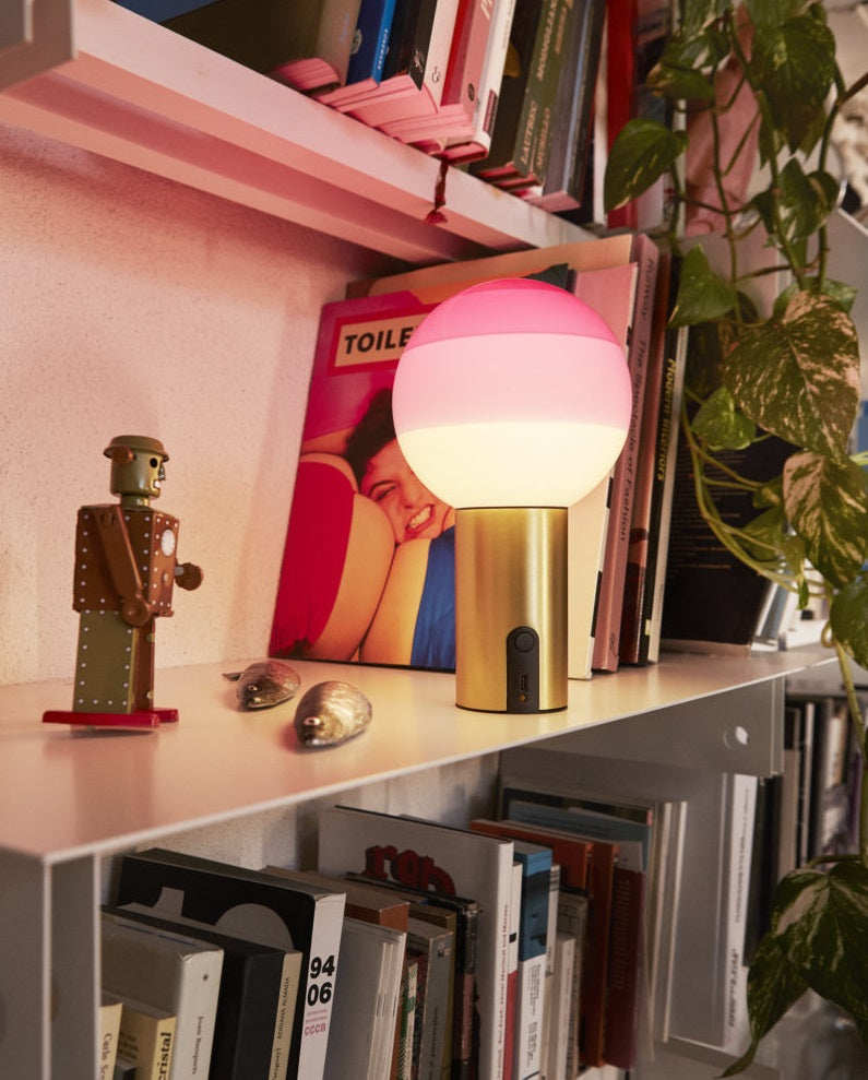 Dipping Light transportabel bordlampe fra Marset