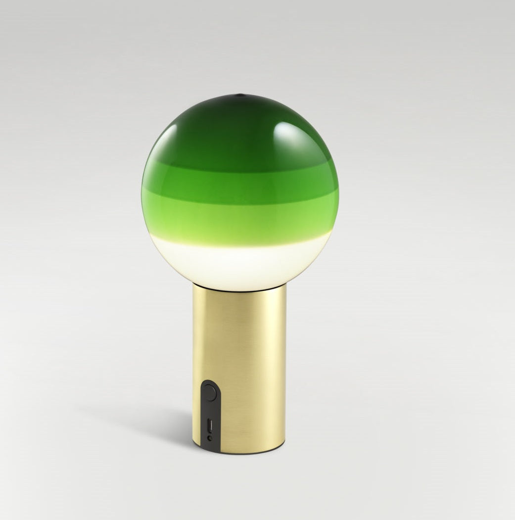 Dipping Light transportabel bordlampe fra Marset